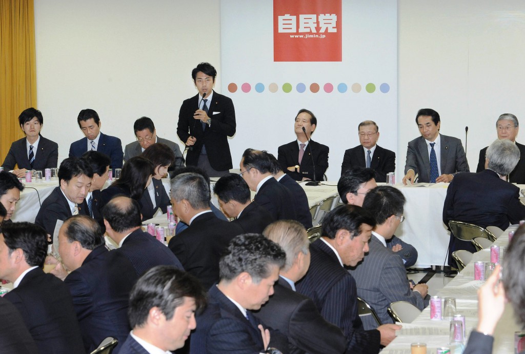 Koya Nishikawa, chairman of the Liberal Democratic Party’s Research Commission on Agriculture, Forestry and Fisheries, speaks at the party’s meeting on agriculture on Tuesday, Nov. 17, held at the LDP headquarters in Tokyo.
